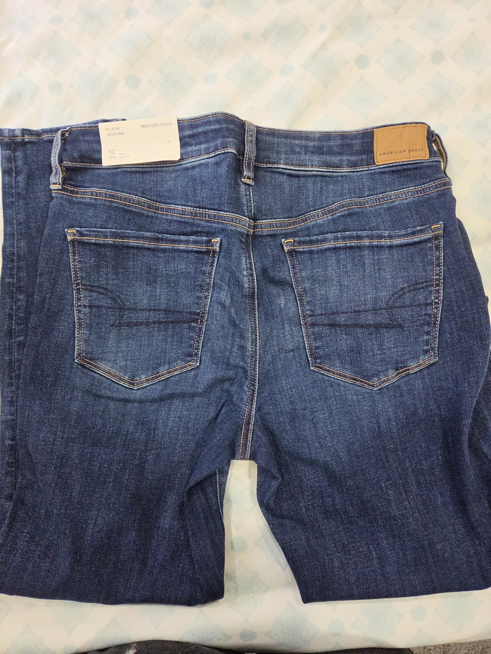 American Eagle  Women’s Mid-Dark Blue Straight Leg Jeans